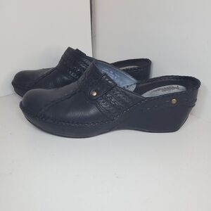 Clarks Artisan Mule Clogs Womens Sz 9M Black Leather Buckle Strap Slip On
